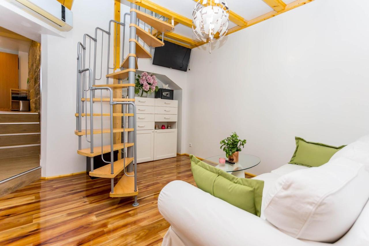 Holiday House Antique Kostanje 外观 照片